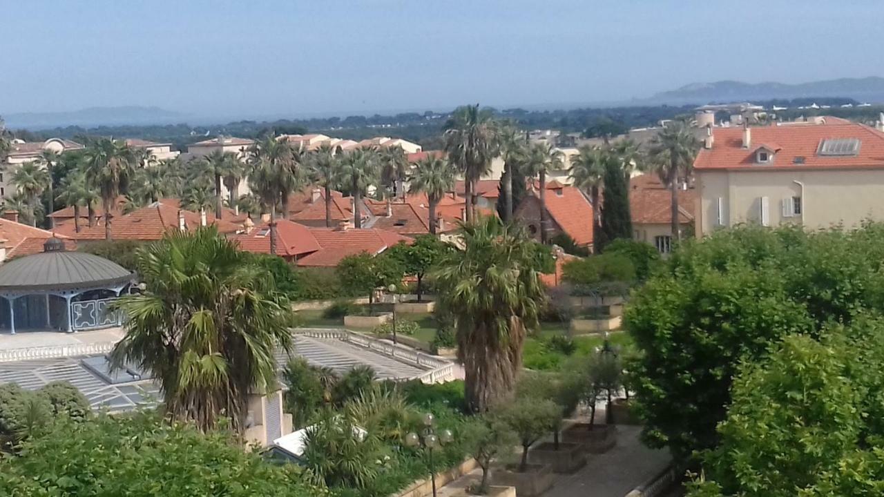 Residence L'Emilia Hyères Exteriör bild